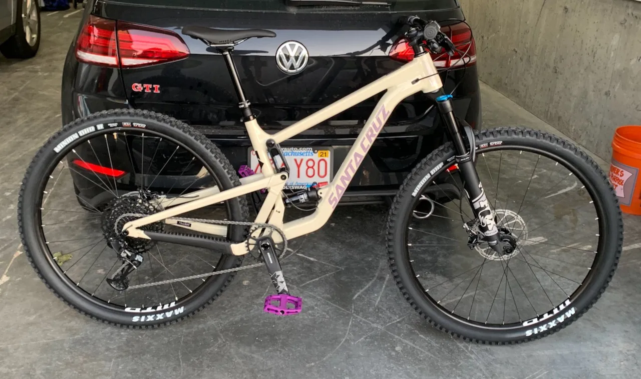 My new 2021 Santa Cruz Tallboy.